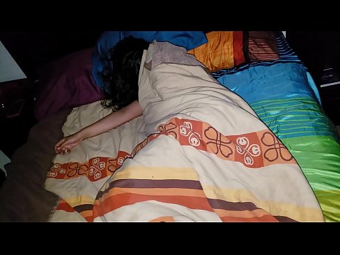 ❤️ Figliastro che rimprovera la sua giovane matrigna mentre lei dorme ❤️❌ Solo porno al it.moresexmovies.ru